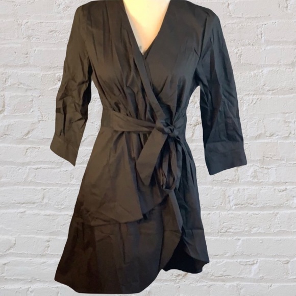 BLACK PEPLUM HIGH-LOW BELTED TIE TOP - Picture 3 of 11